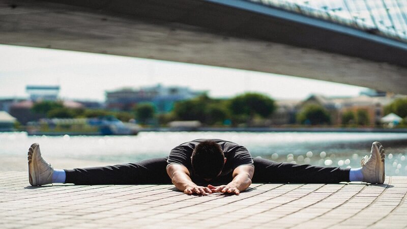 Seated straddle stretch